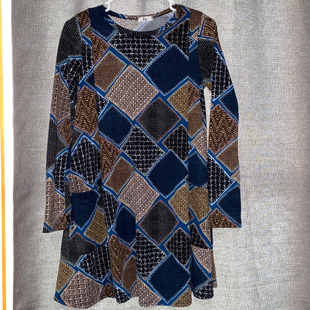 Égs size small dress